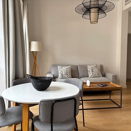 Apartamentos Core Suite Sevilla Exterior photo